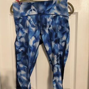 Lululemon Blue Patterned women's Leggings size 10